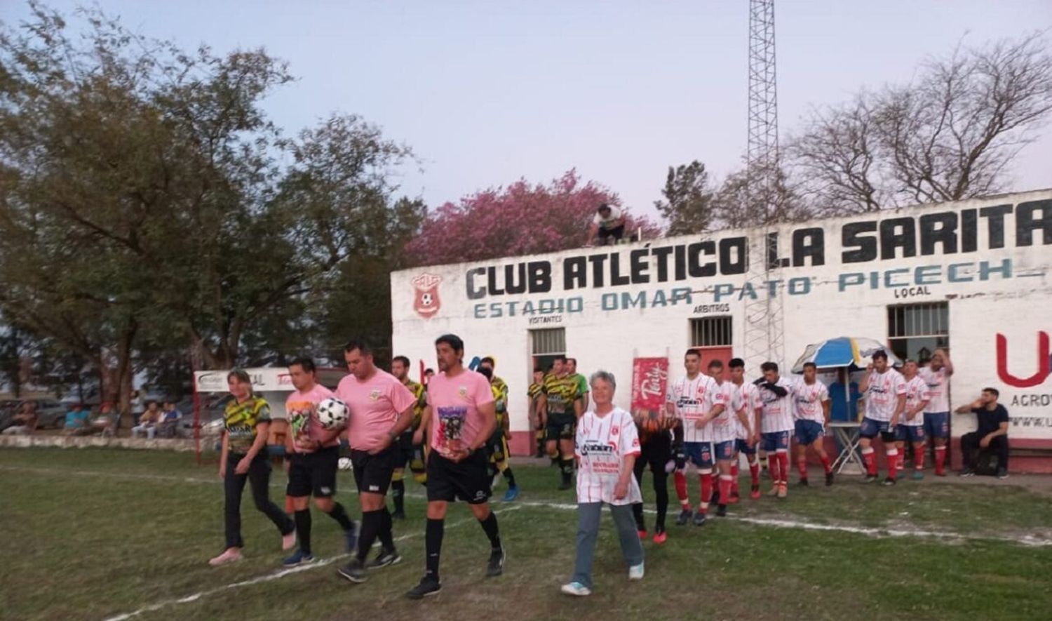 La Sarita goleó a Juventud y promete dar pelea hasta el final