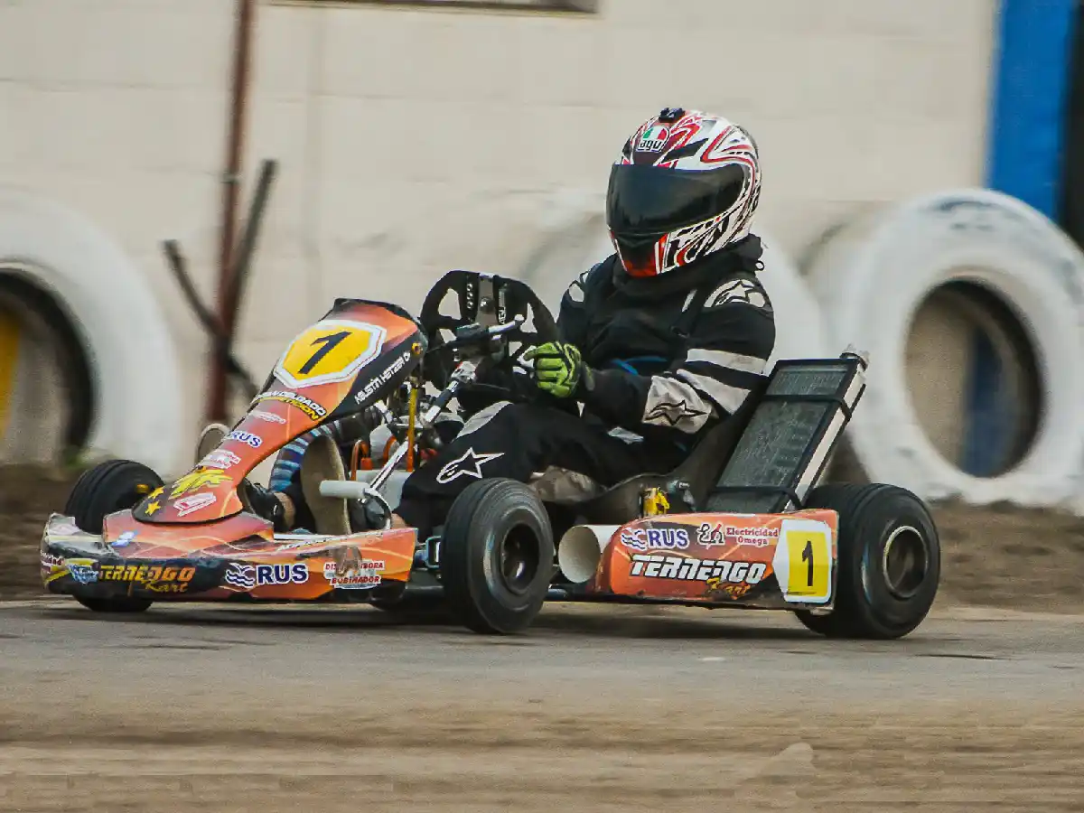 Karting del Salado: Vuelven a la tierra