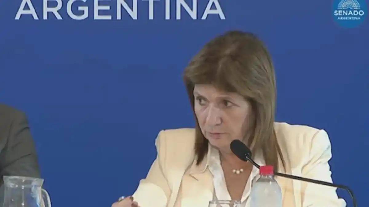 El Gobierno firmará dictamen de la reforma laboral en el Senado, pero se debatirá en febrero