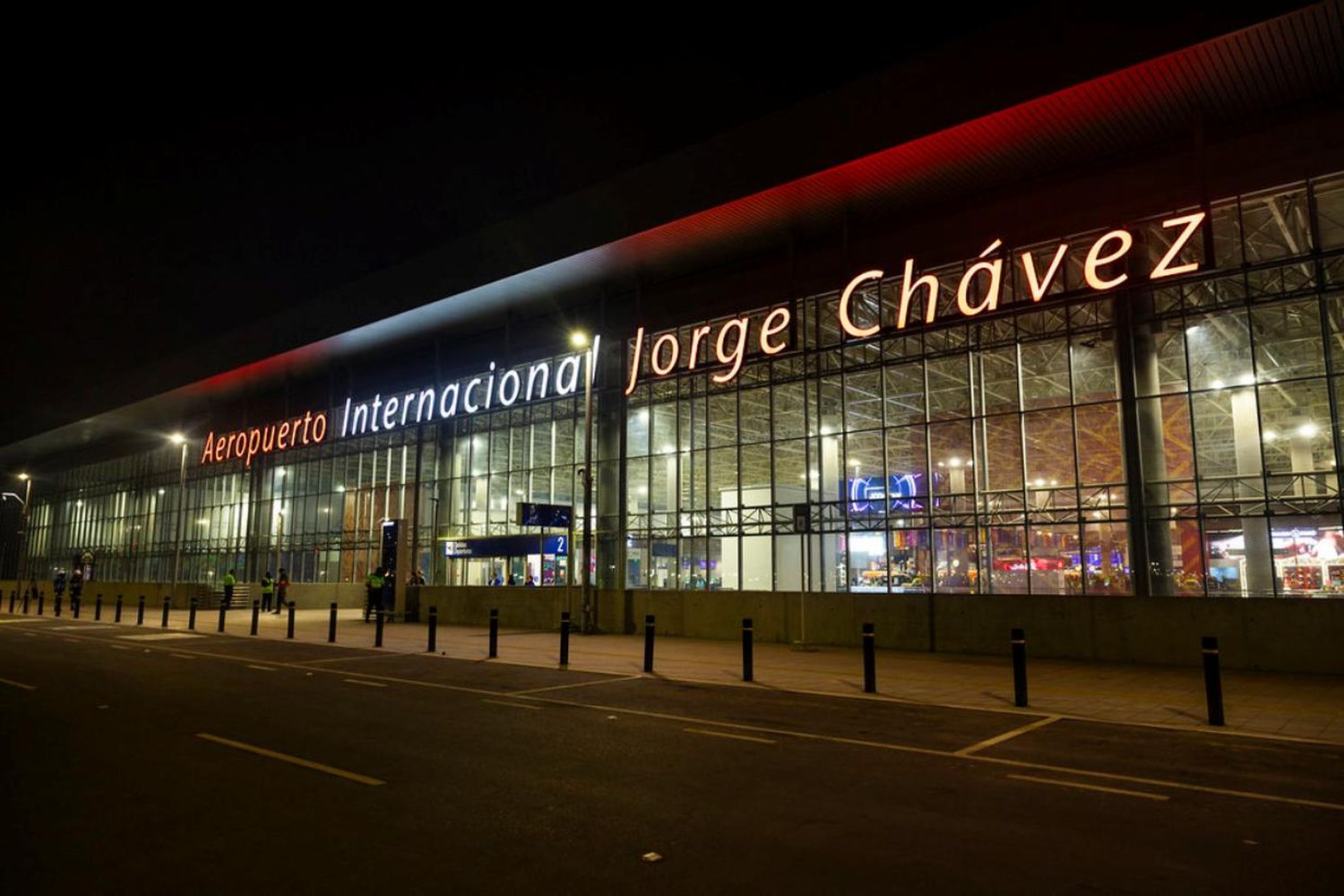 Nueva terminal del aeropuerto Jorge Chávez de Lima - Perú