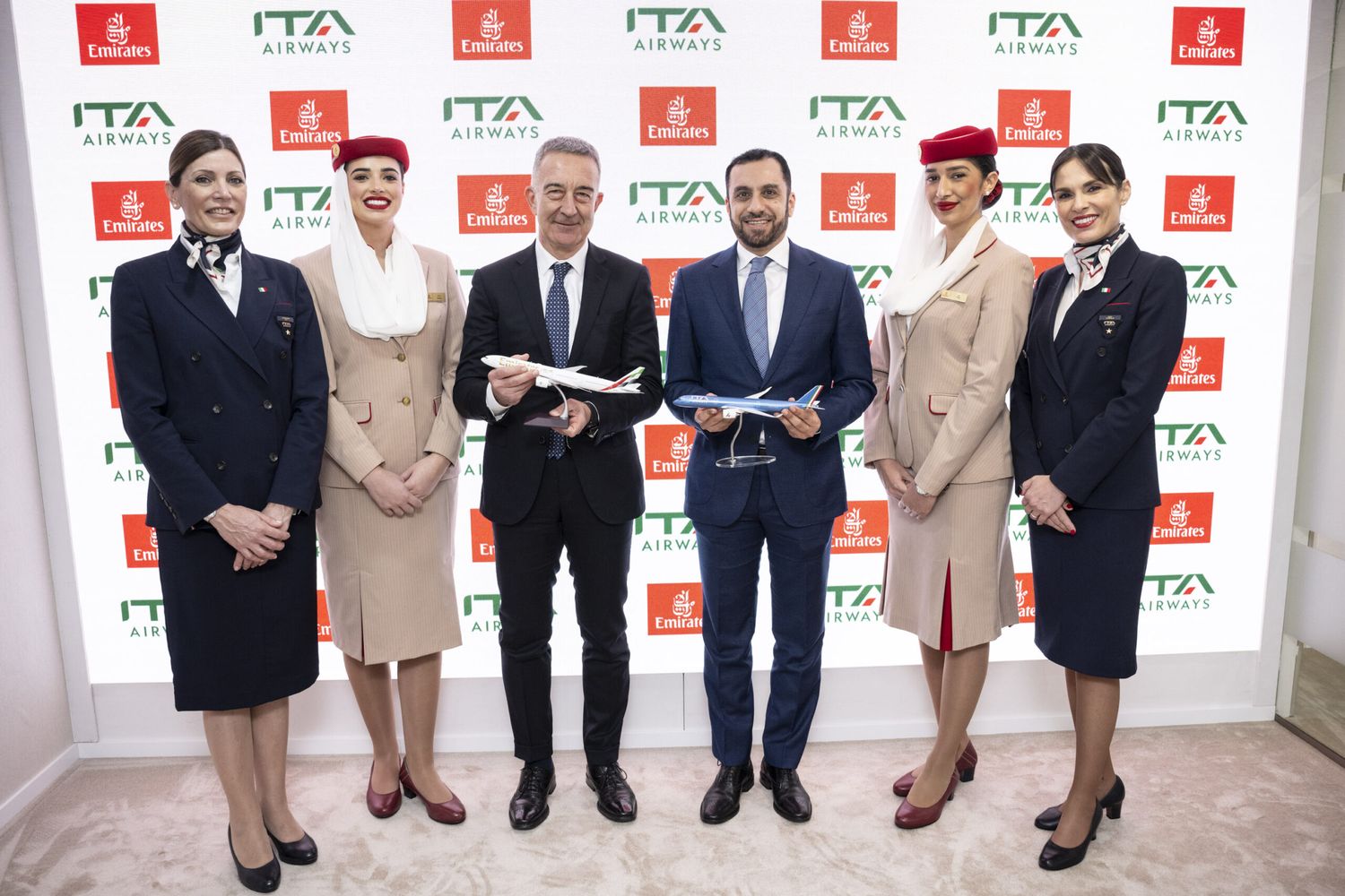 Emirates e ITA Airways firman la extensión de su acuerdo de código compartido