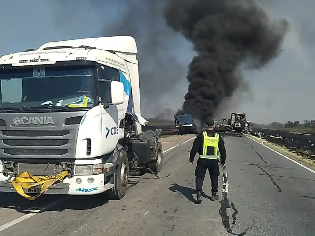 Espectacular múltiple accidente sobre la Ruta 34