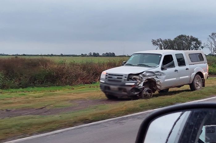 choque dos camionetas rn34 - 2