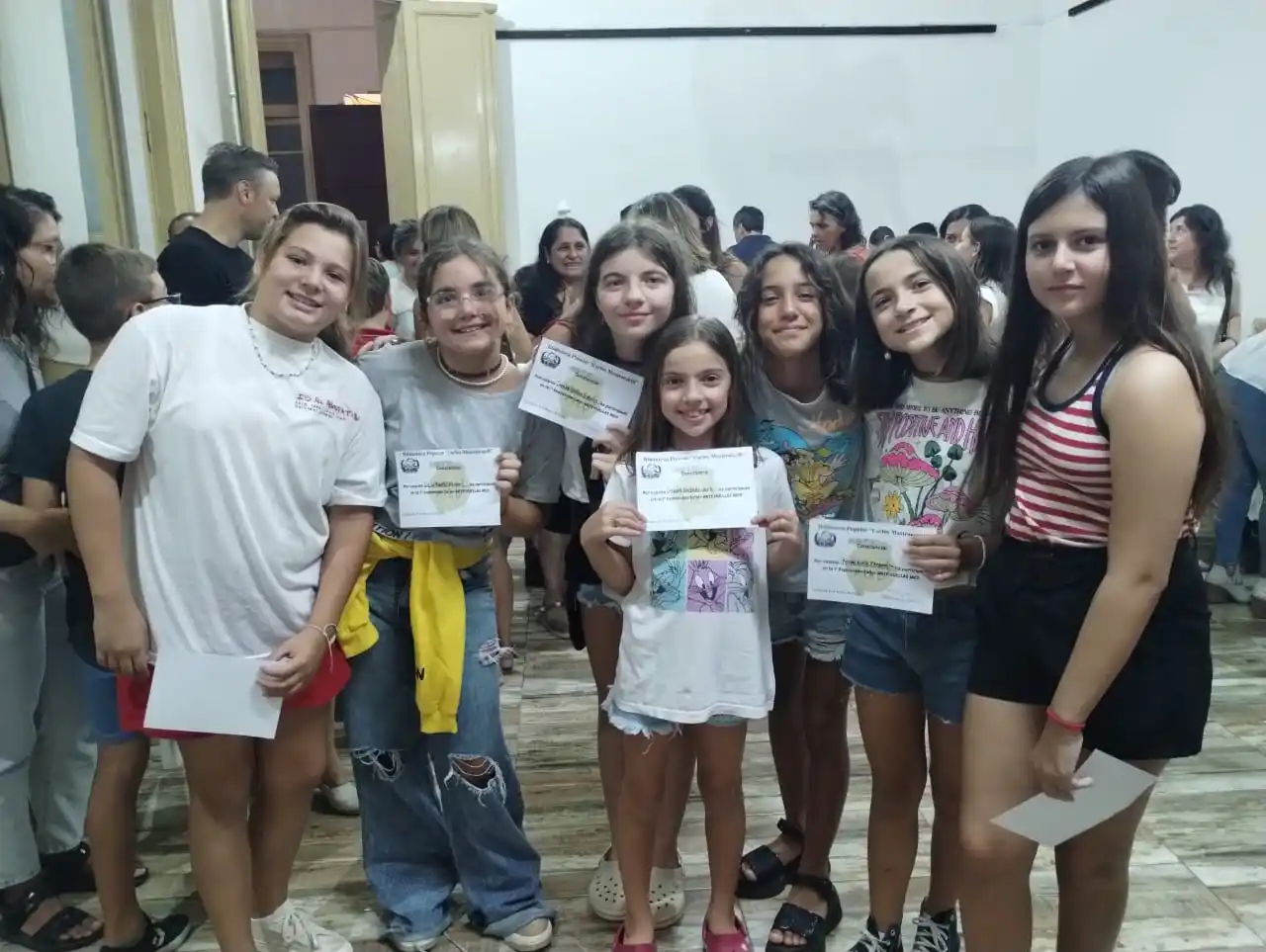 Se realizó la primera exposición de “Arte Huellas Med”