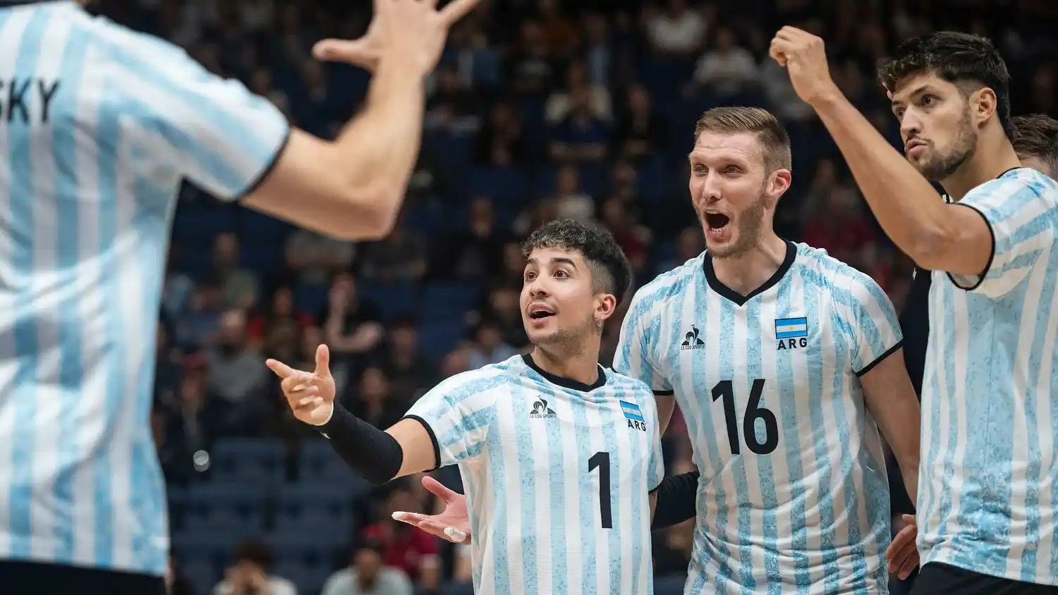 Argentina se impuso ante Francia en el comienzo de la Voley Nations League