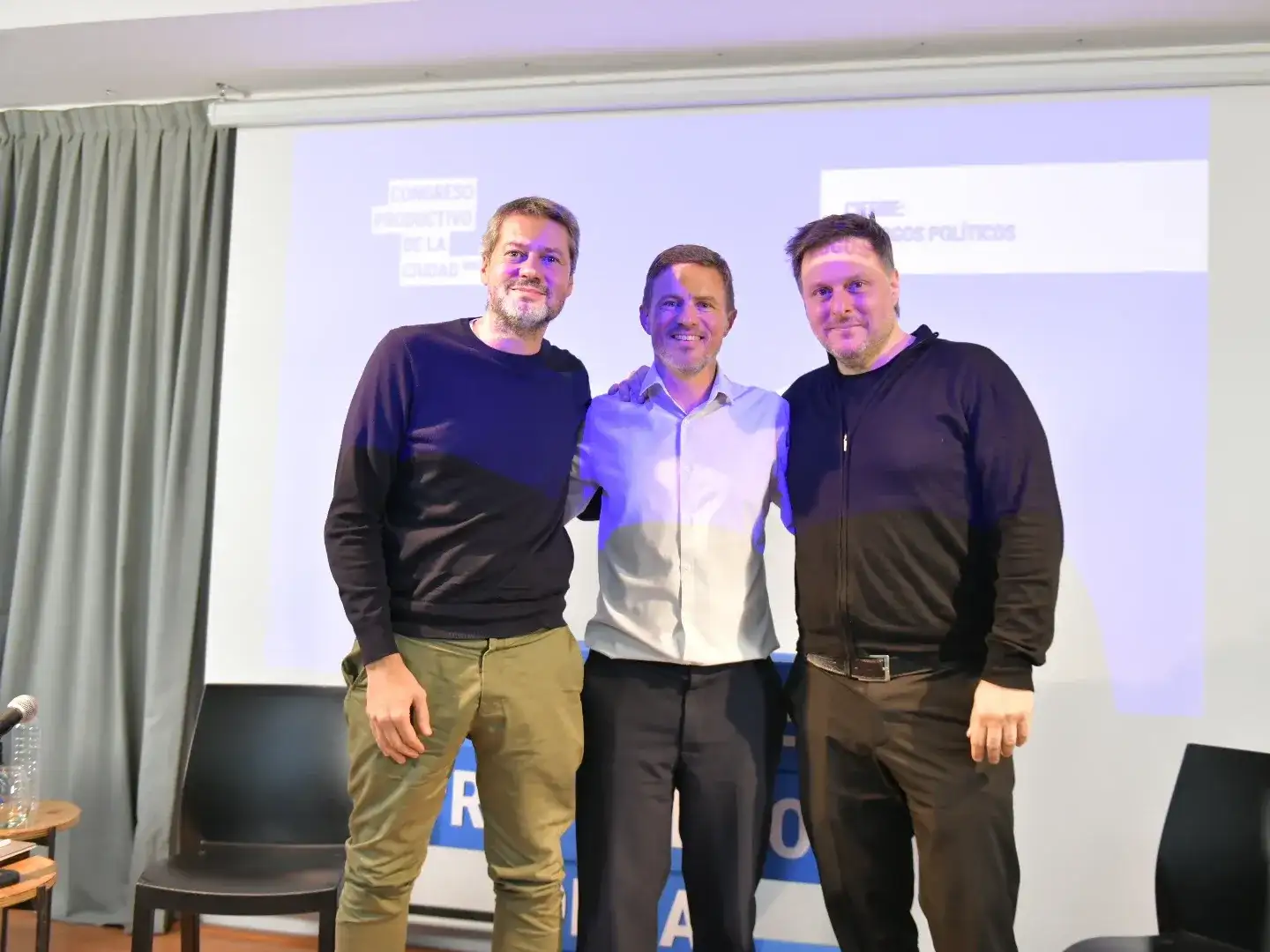 Matías Lammens, Augusto Costa y Leandro Santoro armaron el Congreso Productivo, en la Ciudad de Buenos Aires.