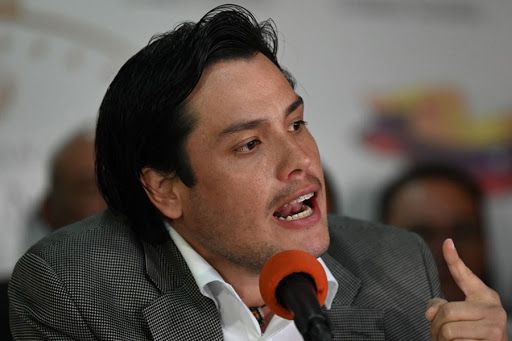 Denuncian que 16 miembros del Ejército de Irán tienen pasaporte venezolano