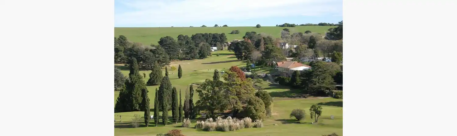Un sábado con golf en Los Acantilados y Sierra de los Padres