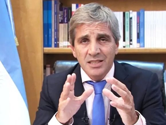 Caputo confirmó que se negocia con el FMI un desembolso de US$ 20.000 millones