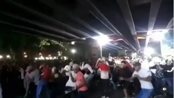 ¡CARNAVALES VIOLENTOS! Fiesta del Rey Momo terminó a botellazos en Barquisimeto (Video)