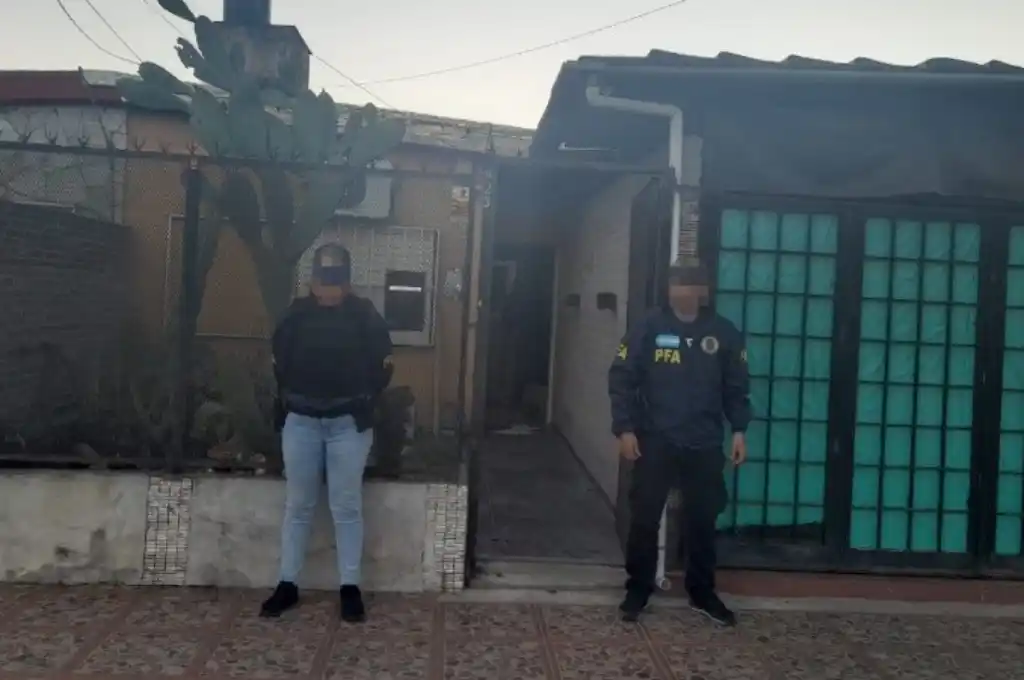 El empleado municipal cayó en un allanamiento en Chaparro al 900.