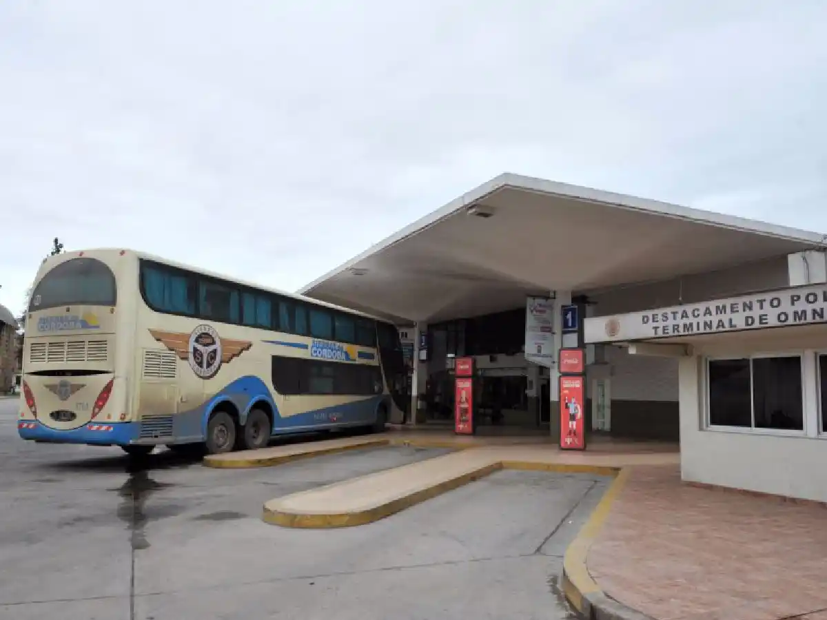 Ya circula el transporte interurbano con protocolo y nuevos recorridos