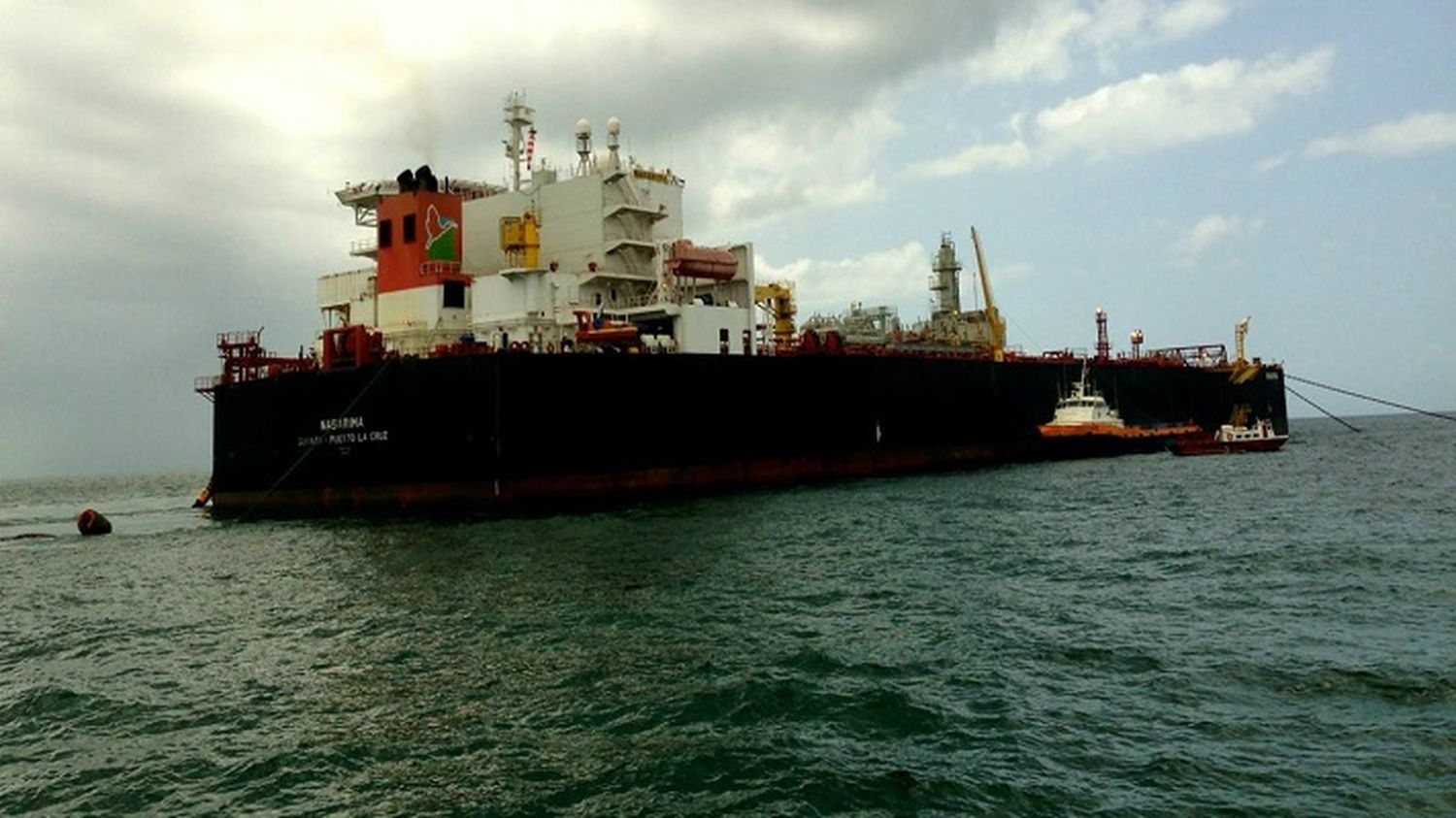 Trinidad y Tobago inspeccionará buque Nabarima para verificar si no  hay peligro de fuga