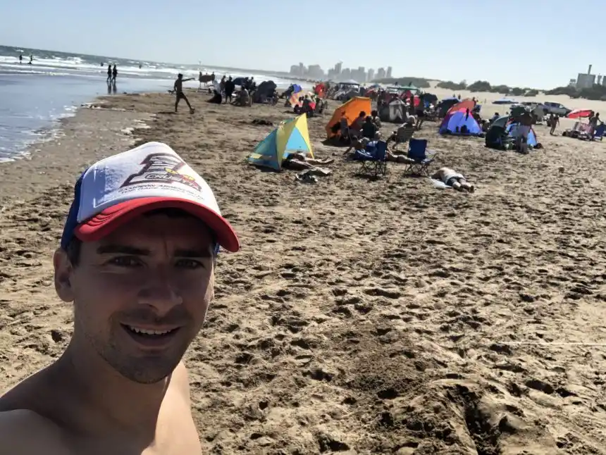 Gastón Crusitta también pasó unos días en Necochea