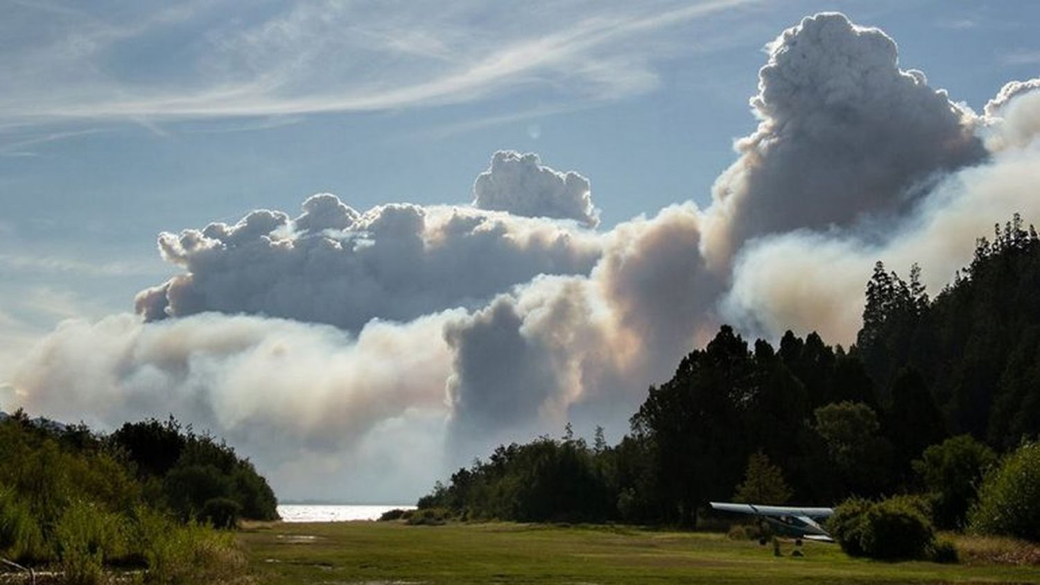 Vinculan a activistas mapuches con los incendios en Chubut
