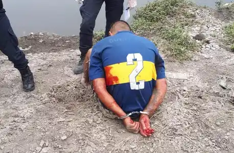 Matan a pasajera cuando subieron a robar en colectivo de La Costera en Esteban Echeverría