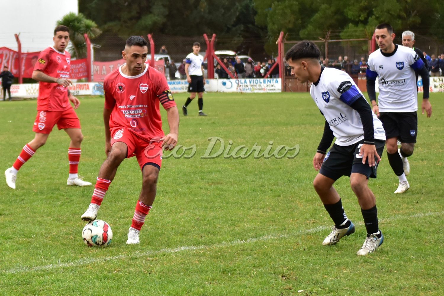 Mataderos y Villa del Parque igualaron 0-0 en el clásico