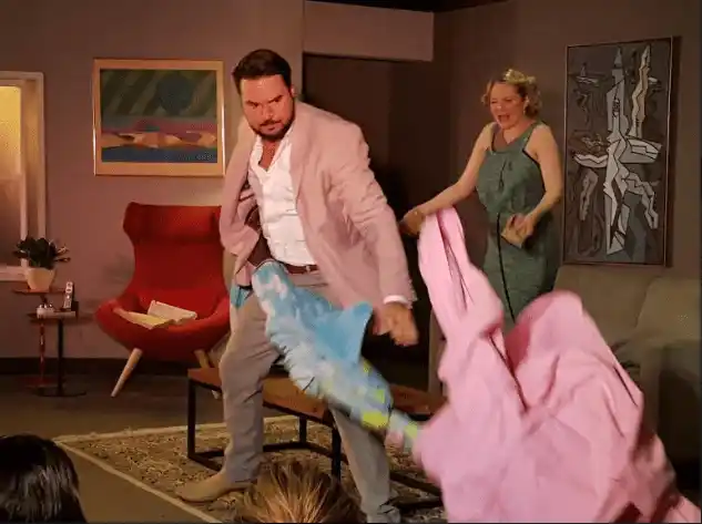 Adrián Delgado las quiere a las dos. Foto suministrada