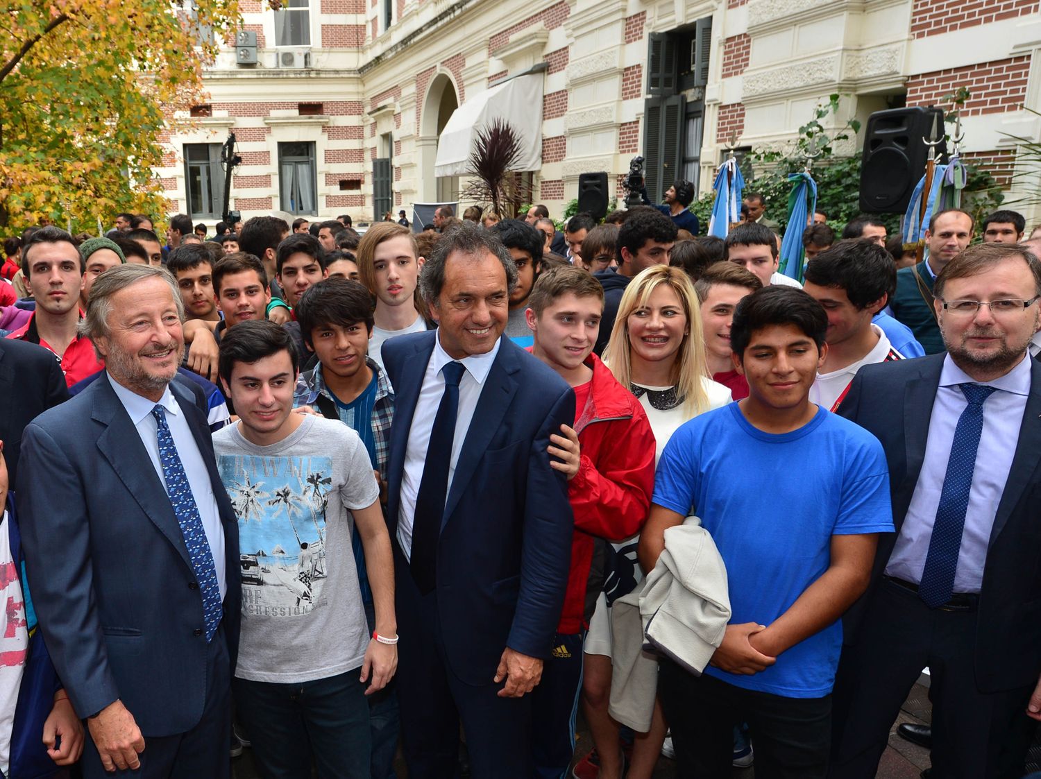 Scioli firmó convenio con directivos de Fiat 