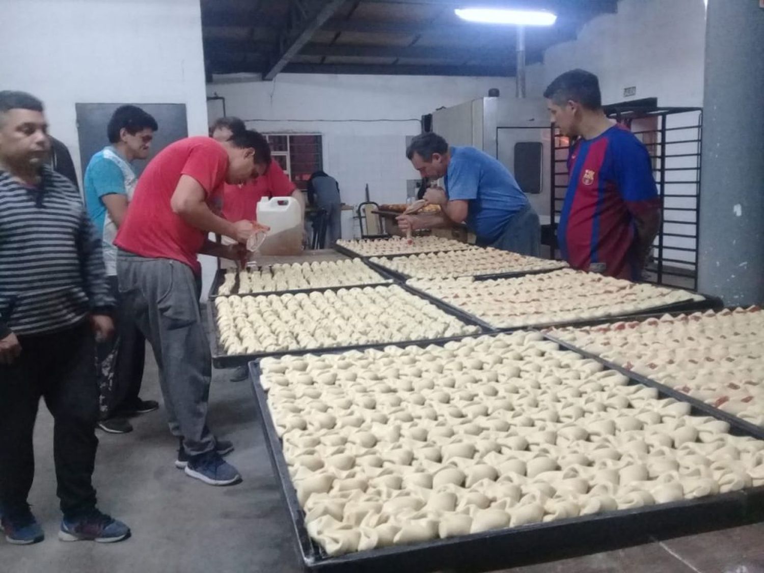 Internos fabricaron y donaron 4800 facturas para el Encuentro Diocesano del Grupo Scout