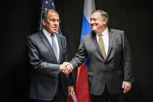 EE.UU. y Rusia bajaron el tono al enfrentamiento por Venezuela