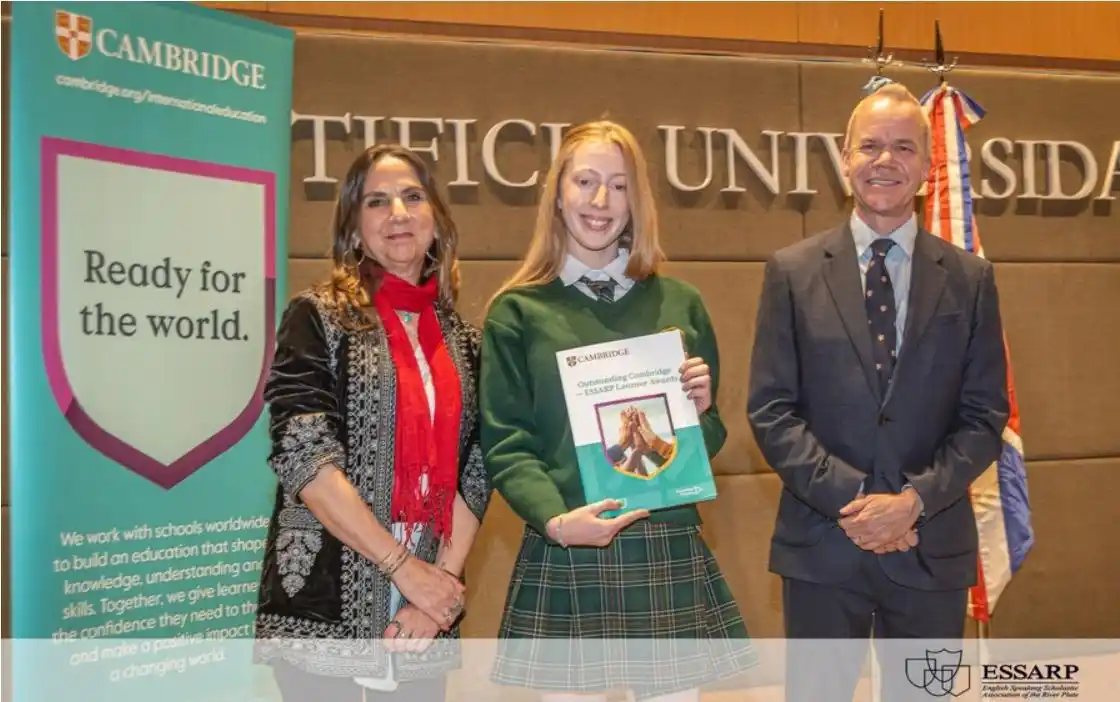 Martina Mignola, estudiante del Colegio “Las Victorias”, fue premiada por la Universidad de Cambridge