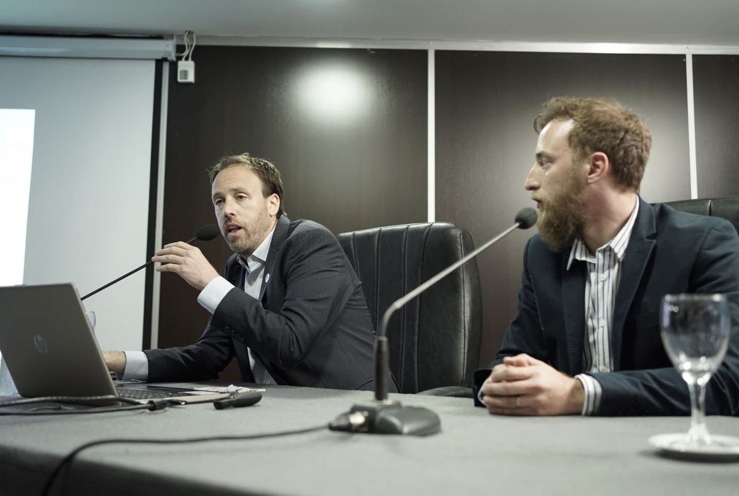 Presupuesto y Ley Impositiva en Provincia 2022: El ministro Pablo López presentó el proyecto en la Legislatura