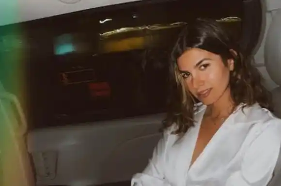 Estefanía Moly desfile el vestido de su madre