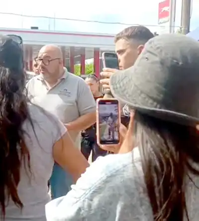 El Municipio notificó a unos 85 feriantes que se instalaron ayer en la plaza San Martín