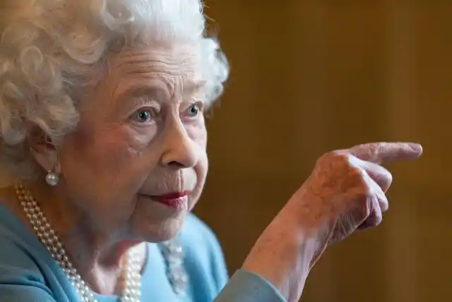 La reina Isabel II cumple 70 años en el trono del Reino Unido