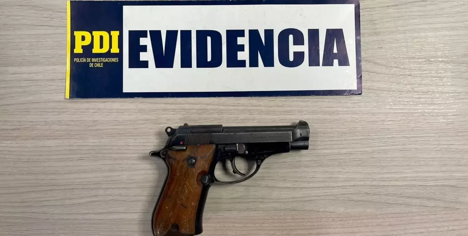 En poder de una pandilla: encontraron la pistola perdida de Augusto Pinochet