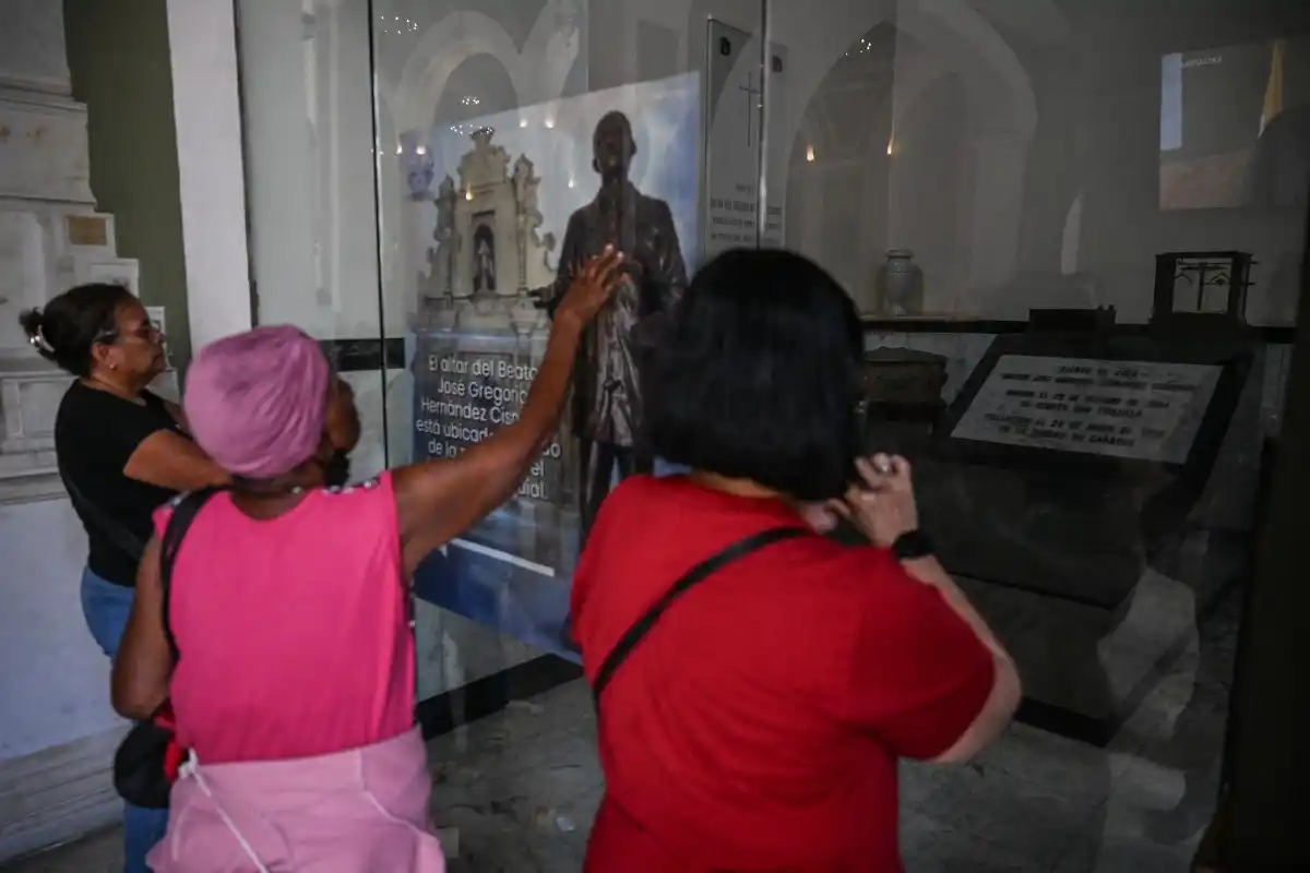 José Gregorio Hernández recibirá honores como héroe de la patria: LLEVARÁN UNA DE LAS RELIQUIAS AL PANTEÓN NACIONAL (Video)