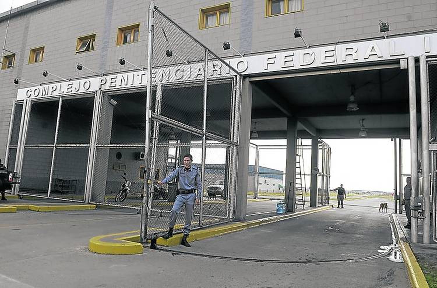 Fuga de presos: Frente Renovador busca crear comisión investigadora de cárceles