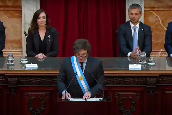 El Gobierno realizó el primer envío del proyecto de presupuesto para el 2026: a cuánto estará el dólar