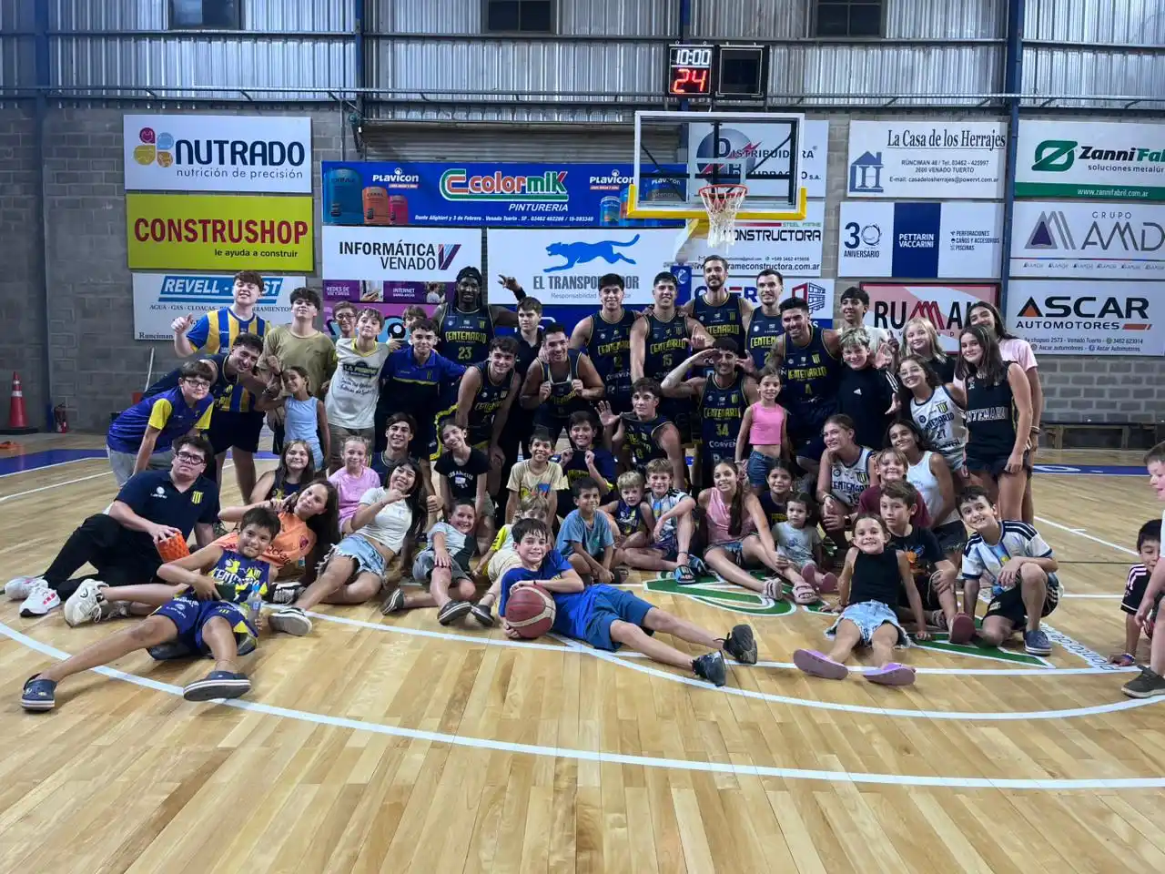 Nueva victoria para "La Fiebre" en el "Mateo Migliore" en una seguidilla de partidos en casa que continuará los días jueves y sábado. Foto: Fabián Gallego.