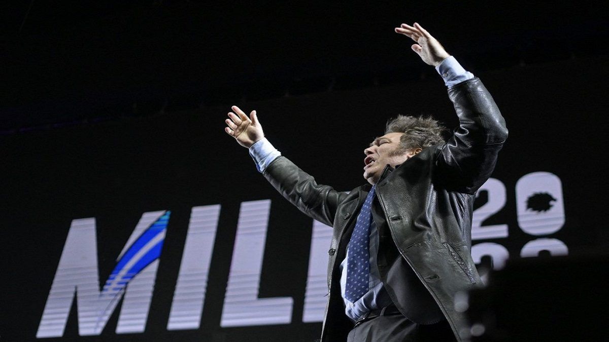 JAVIER MILEI: «Yo no promovería la relación con comunistas»