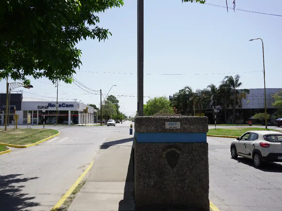 Cuatro nombres para una calle sin documentos