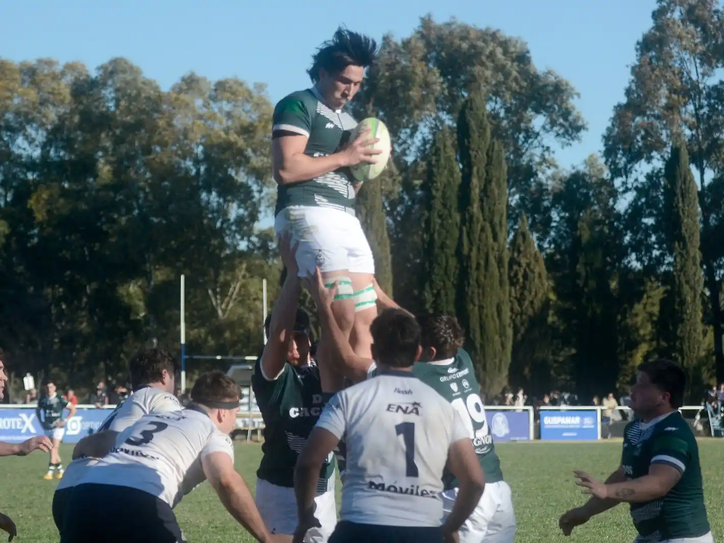 Los Cardos viene de perder en Bahía Blanca.