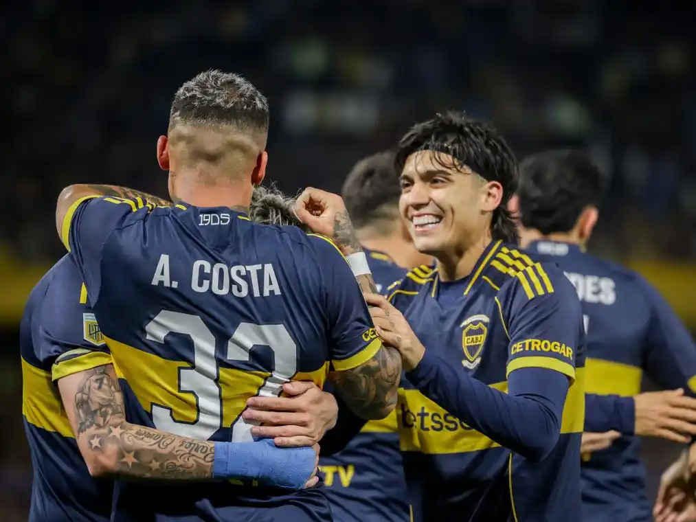 Boca le ganó a Tigre con goles de Ayrton Costa y Cavani, la Bombonera fue una fiesta y espera a su rival de playoffs