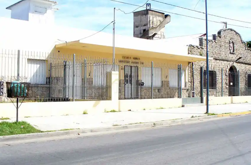 Suspenden clases en una escuela de la ciudad por posible caso de coronavirus