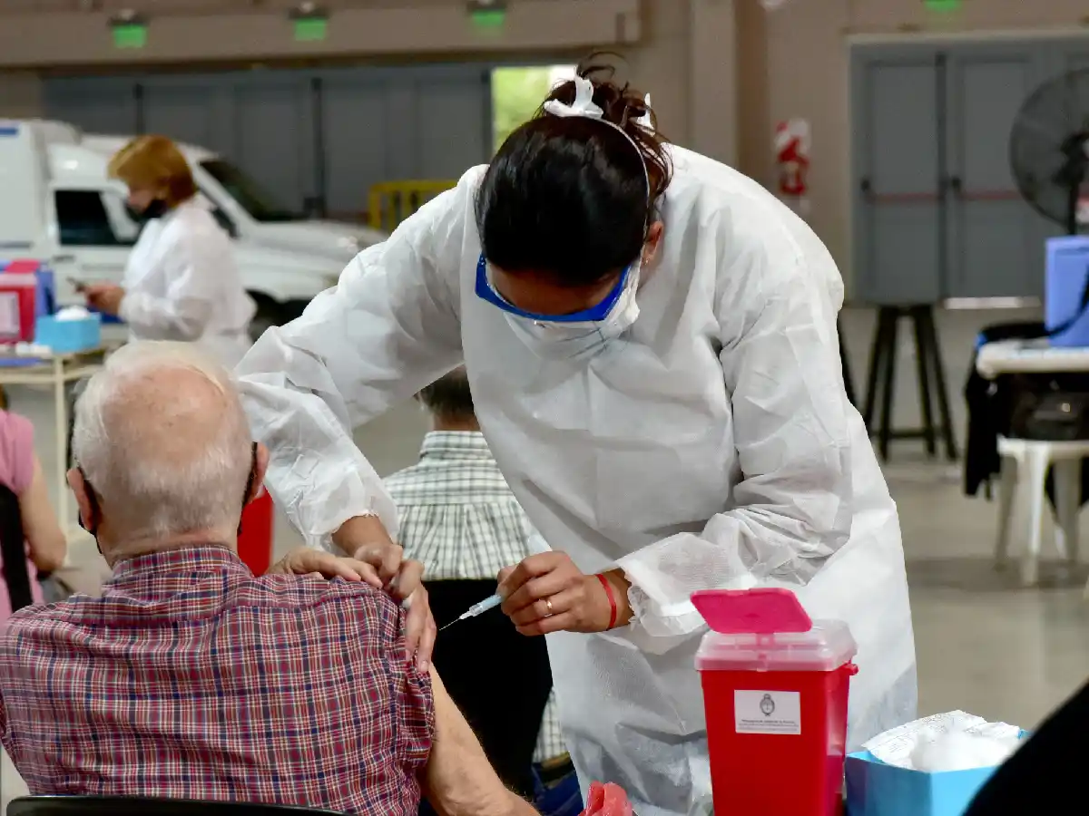 Inmunidad, contagio, variantes: diez preguntas sobre las vacunas contra el coronavirus