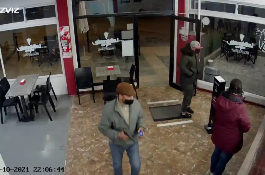 Videos: así robaron una heladería de Punta Mogotes