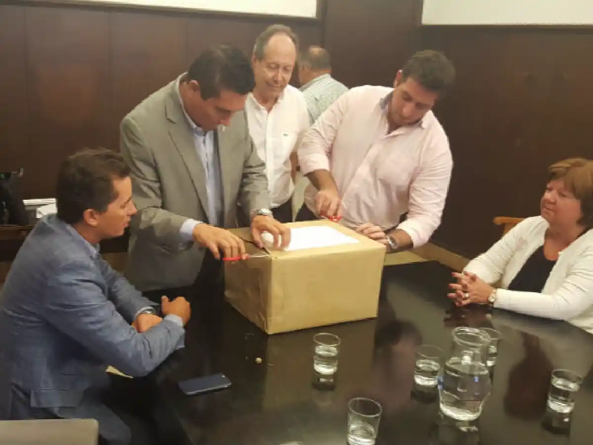 Cuatro oferentes para realizar obras cloacales en Las Varillas