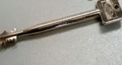 Buscan urgente una llave como esta