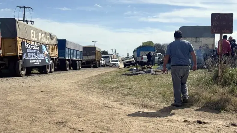 La Provincia intervino en el conflicto entre transportistas de granos y la Cooperativa Defensa de Agricultores Ltda, con sede en la localidad de Agustín Roca, partido de Junín.