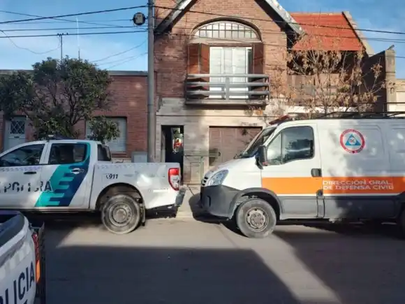 Murieron una pareja y sus dos perros por inhalación de monóxido de carbono en Bahía Blanca
