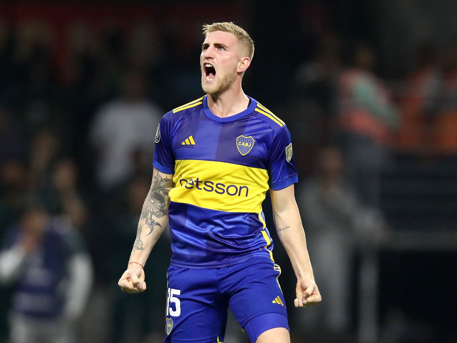 Fiorentina anunció la contratación de Valentini