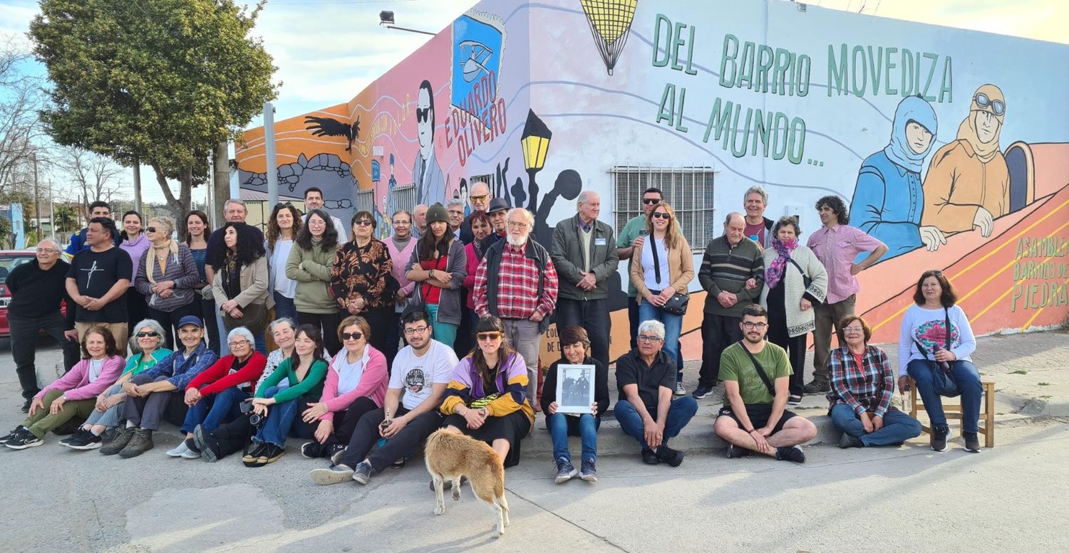 El mural se pintó en la sociedad de fomento Eduardo Olivero.