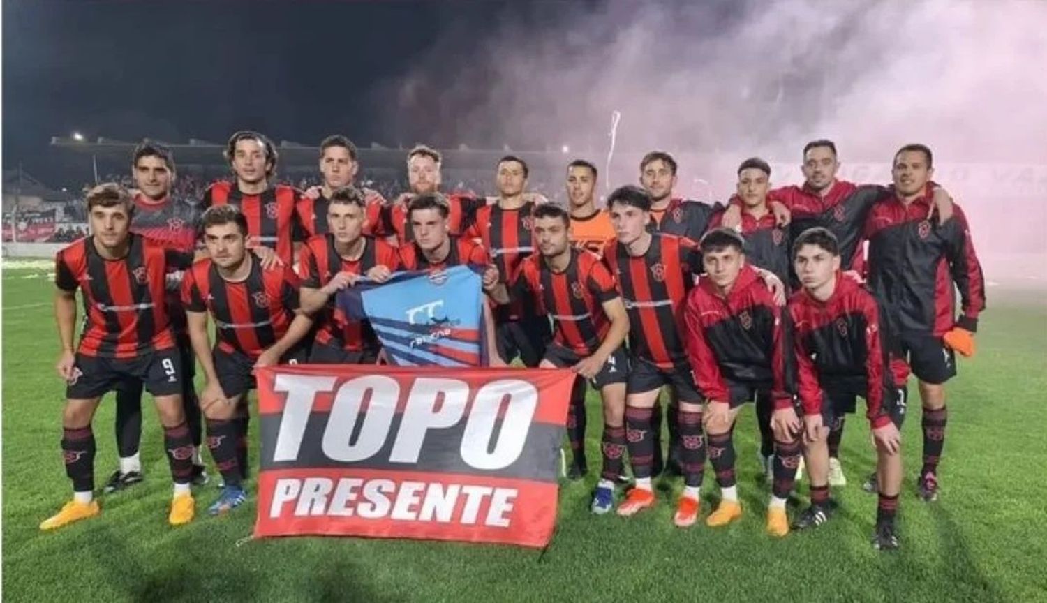 FOTO LIGA TANDILENSE DE FÚTBOL Juarense logró la permanencia.