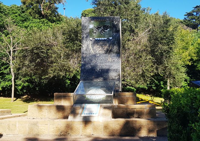 monumento malvinas san pedro plazoleta ejército de los andes